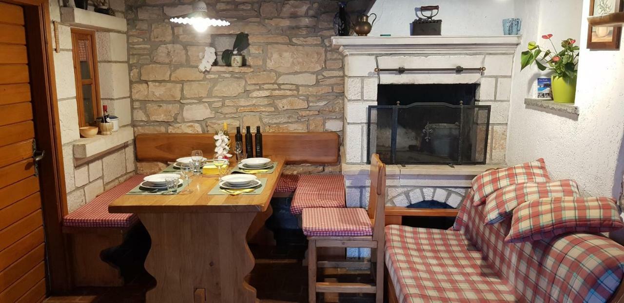 Вілла Casa Istria Бує Екстер'єр фото